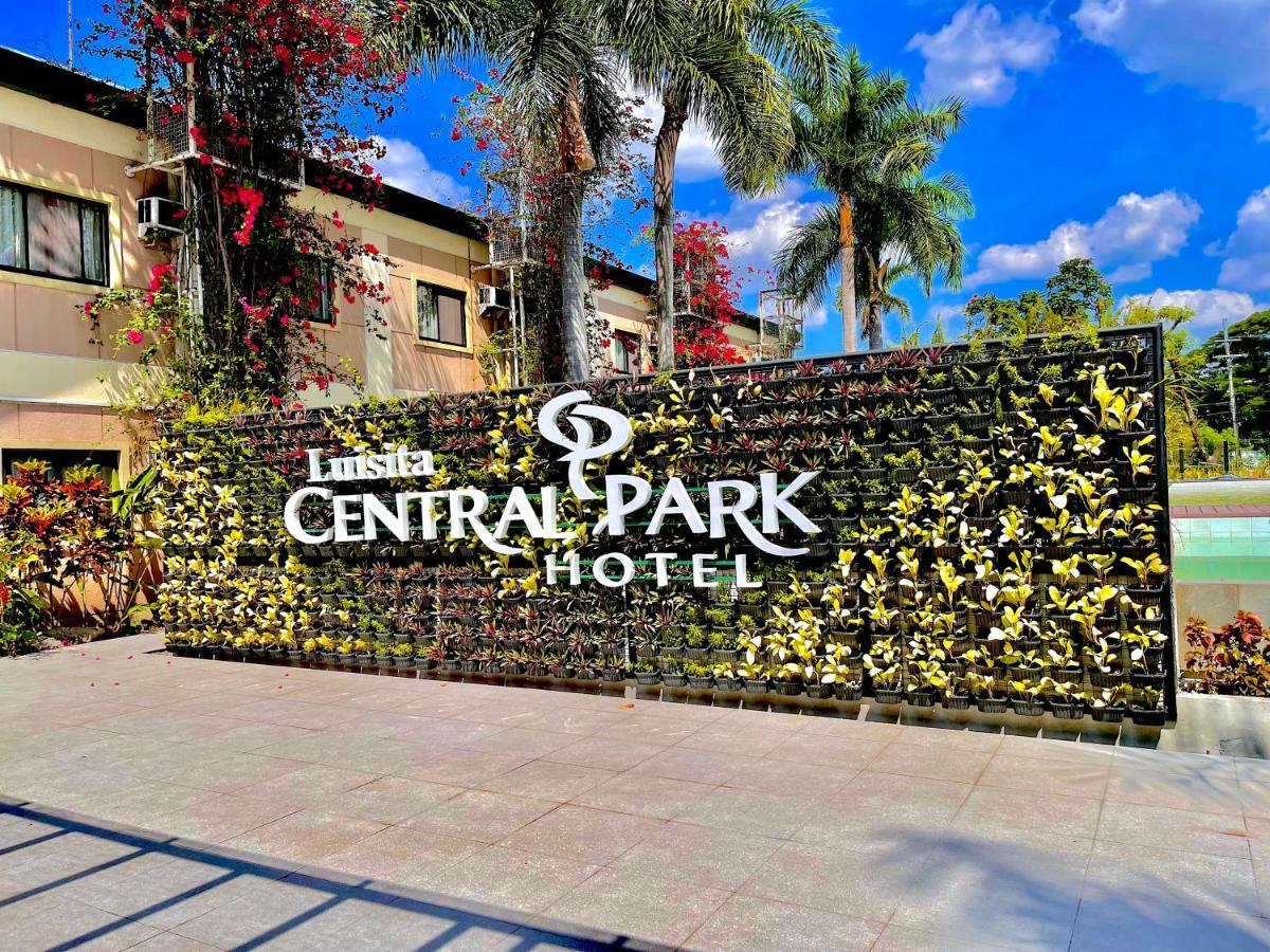 Tarlac City Luisita Central Park Hotel מראה חיצוני תמונה